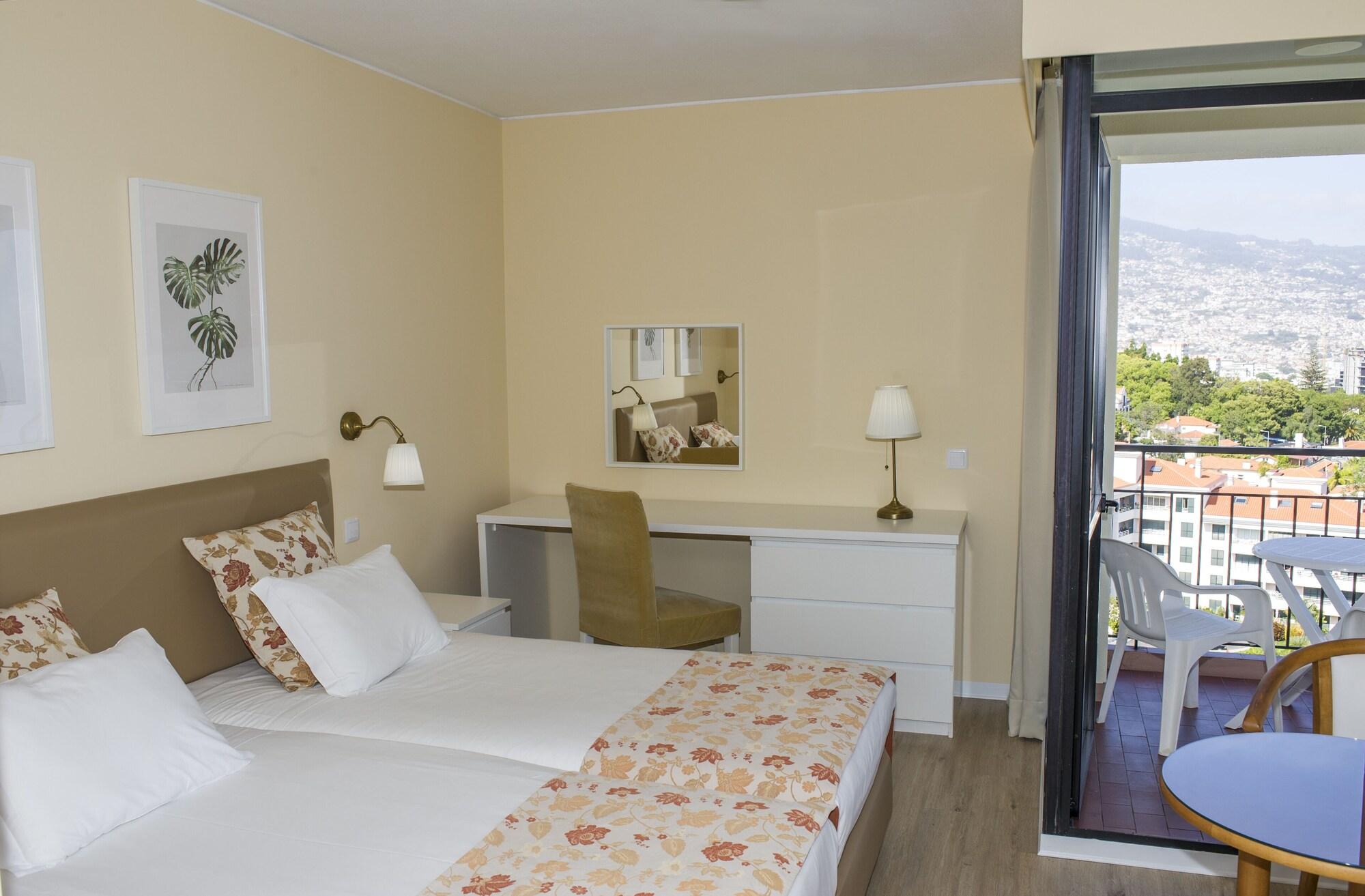 Dorisol Mimosa Studio Hotel Funchal  Exterior photo
