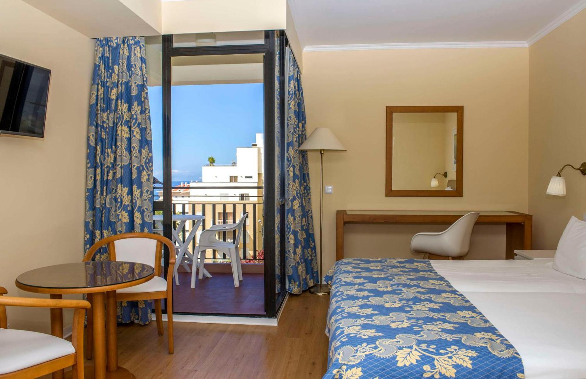 Dorisol Mimosa Studio Hotel Funchal  Exterior photo